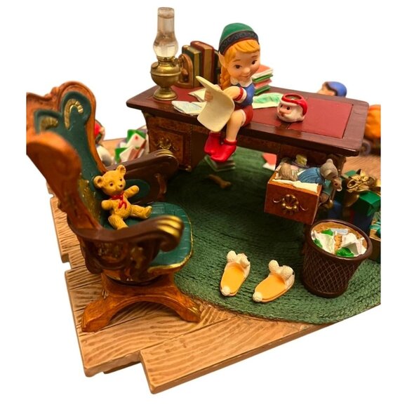 Hallmark Santas Desk, Office Figurine Ltd. Set Collectors Exclusive - Picture 6 of 10